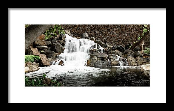 Hawaii Waterfall - Framed Print