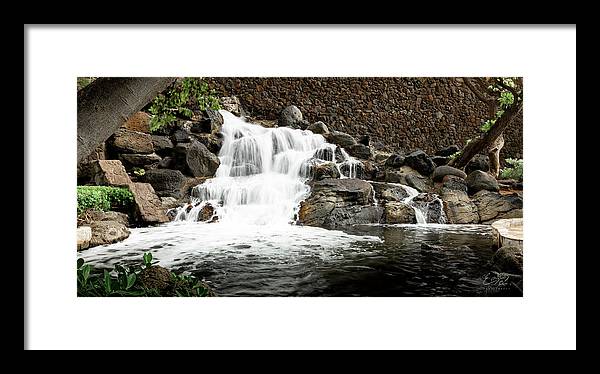 Hawaii Waterfall - Framed Print