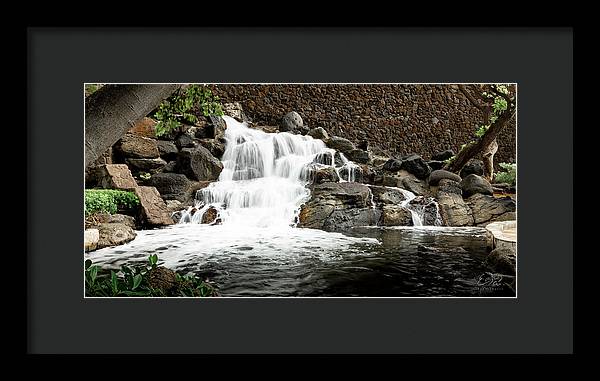 Hawaii Waterfall - Framed Print