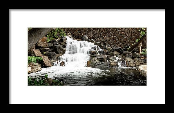 Hawaii Waterfall - Framed Print