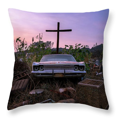 One Man's Trash - Throw Pillow