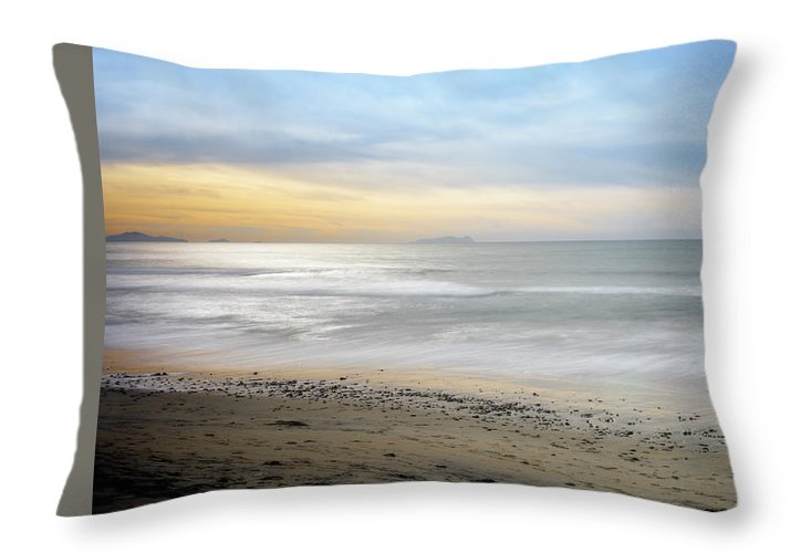 Serene Beach Vibes - Throw Pillow